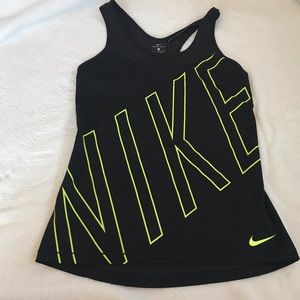 Nike ProHyperCool sleek tank XS